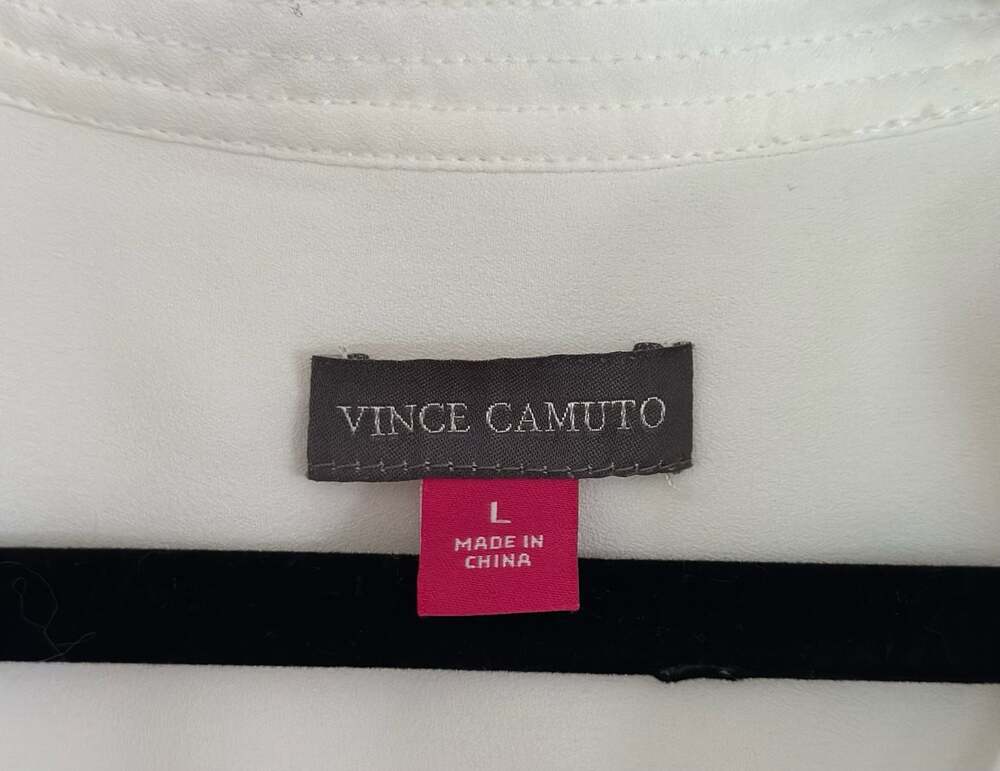 Vince Camuto Women's White Notched Neck Short Puff Sleeve Blouse - Picture 3 of 3